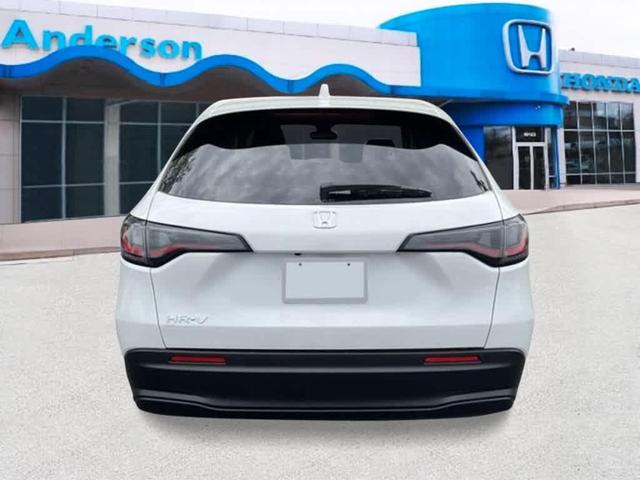 Photo of 2026 Platinum White Pearl Honda HR-V