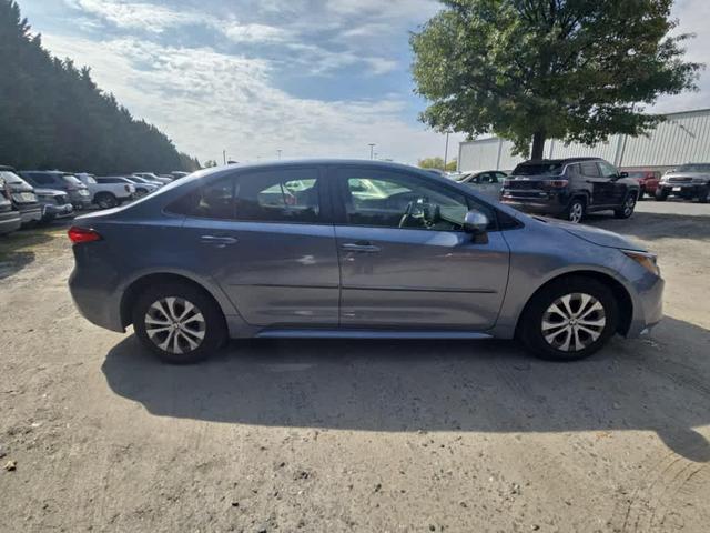 Photo of 2022 Celestite Toyota Corolla Hybrid