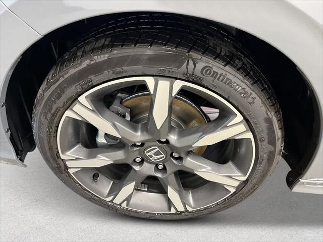 Photo of 2025 URBAN GRAY Honda Civic Hybrid