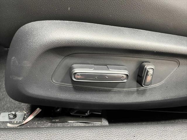 Photo of 2025 URBAN GRAY Honda Civic Hybrid