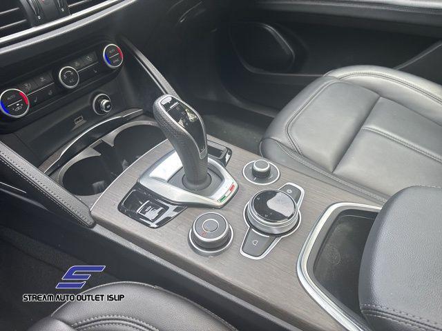 Photo of 2022 Alfa White Alfa Romeo Stelvio