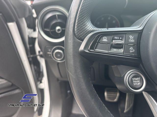 Photo of 2022 Alfa White Alfa Romeo Stelvio