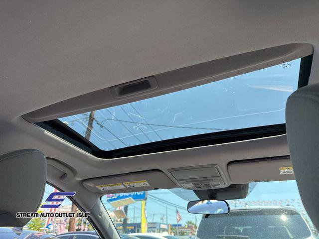 Photo of 2022 Silver Metallic Honda CR-V