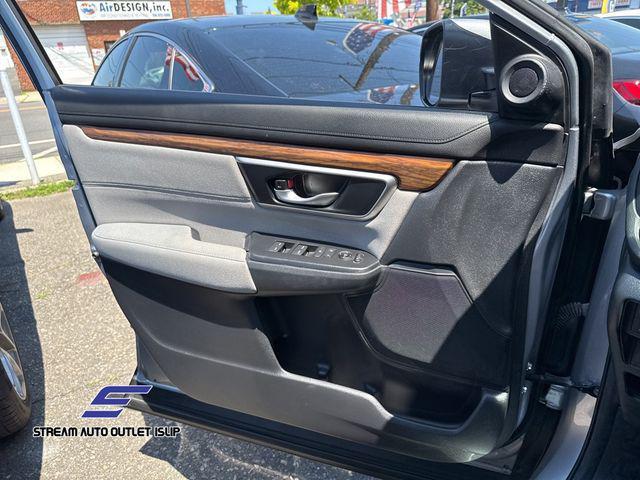 Photo of 2022 Silver Metallic Honda CR-V