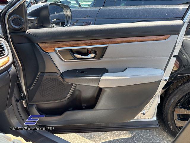 Photo of 2022 Silver Metallic Honda CR-V