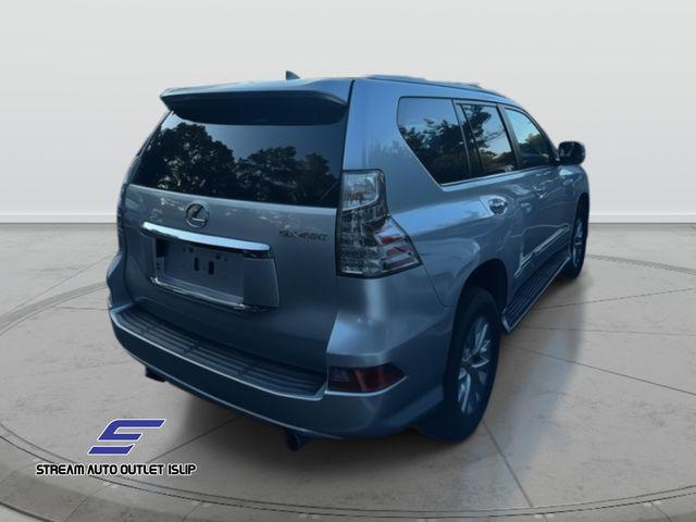 Photo of 2019 Silver Lining Metallic Lexus GX 460