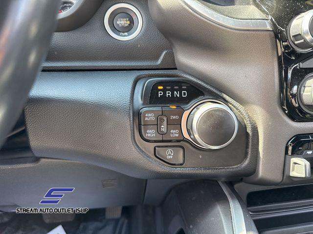 Photo of 2022 Granite Crystal Metallic Clearcoat RAM 1500