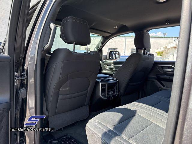 Photo of 2022 Granite Crystal Metallic Clearcoat RAM 1500