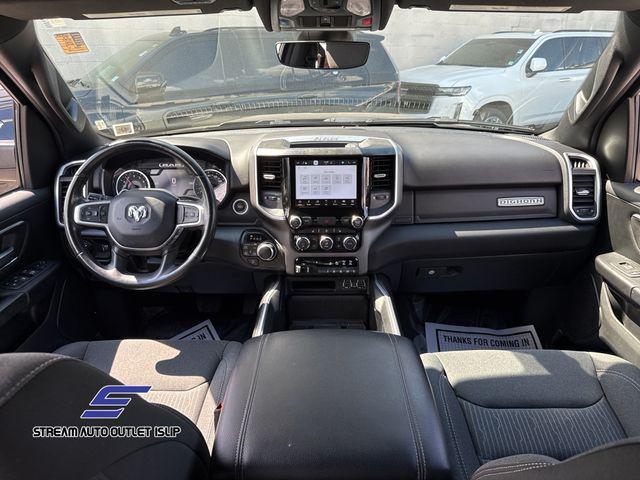 Photo of 2022 Granite Crystal Metallic Clearcoat RAM 1500