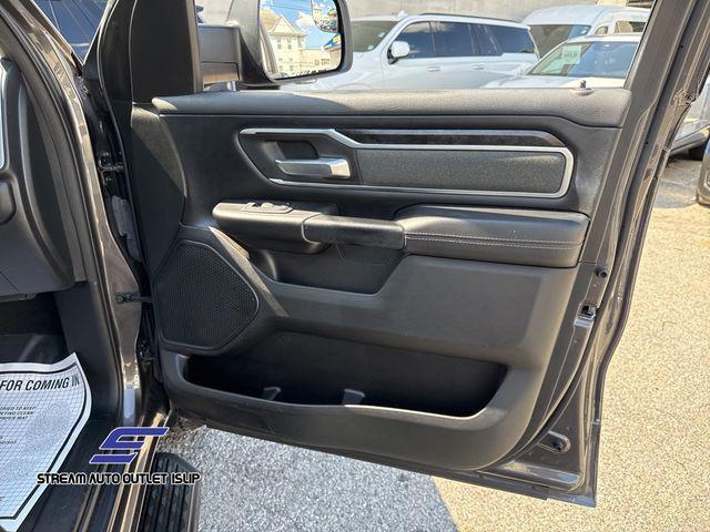 Photo of 2022 Granite Crystal Metallic Clearcoat RAM 1500