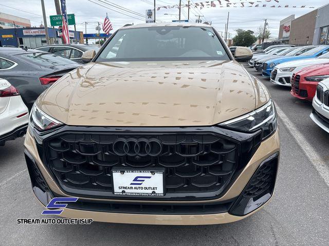 Photo of 2024 Gold Metallic Audi Q8