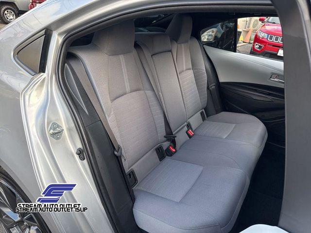 Photo of 2024 Classic Silver Metallic Toyota Corolla