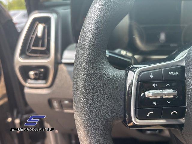 Photo of 2022 Ebony Black Kia Sorento