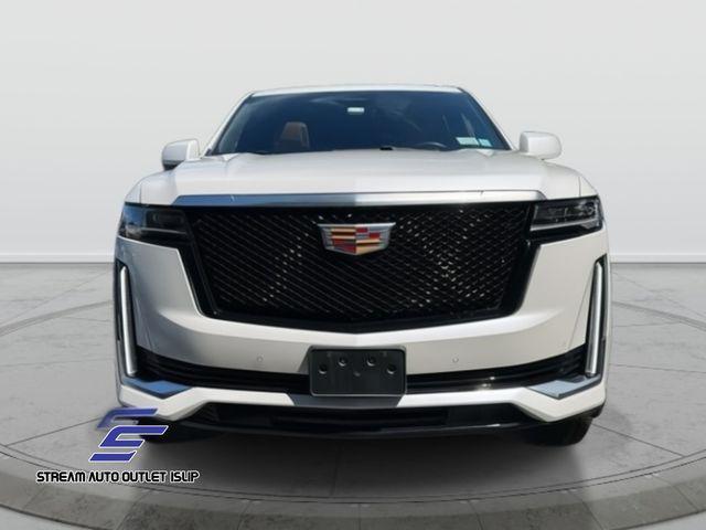 Photo of 2023 Crystal White Tricoat Cadillac Escalade