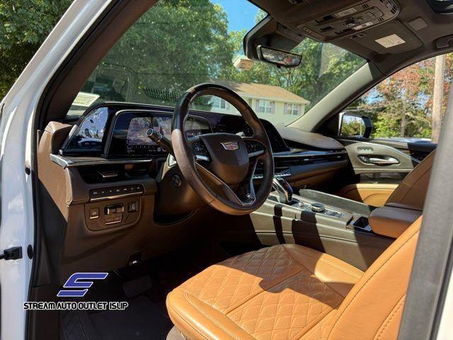Photo of 2023 Crystal White Tricoat Cadillac Escalade