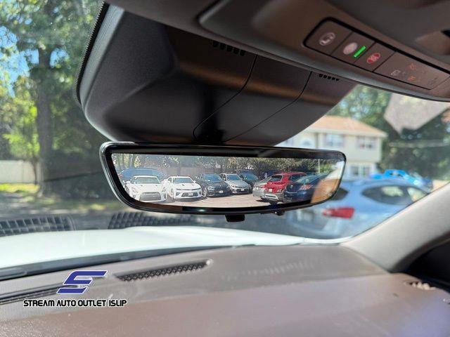 Photo of 2023 Crystal White Tricoat Cadillac Escalade