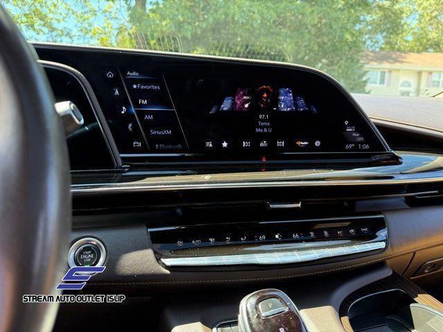 Photo of 2023 Crystal White Tricoat Cadillac Escalade