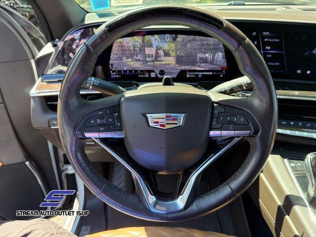 Photo of 2023 Crystal White Tricoat Cadillac Escalade