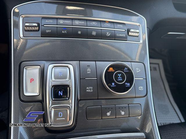 Photo of 2021 Shimmering Silver Hyundai SANTA FE