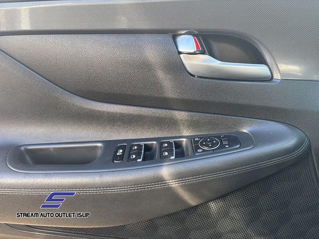 Photo of 2021 Shimmering Silver Hyundai SANTA FE