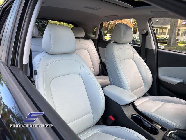 Photo of 2022 Ultra Black Hyundai KONA
