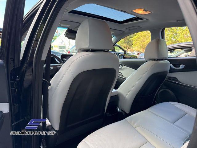 Photo of 2022 Ultra Black Hyundai KONA