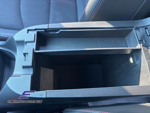Photo of 2022 Silver Ice Metallic Chevrolet Equinox