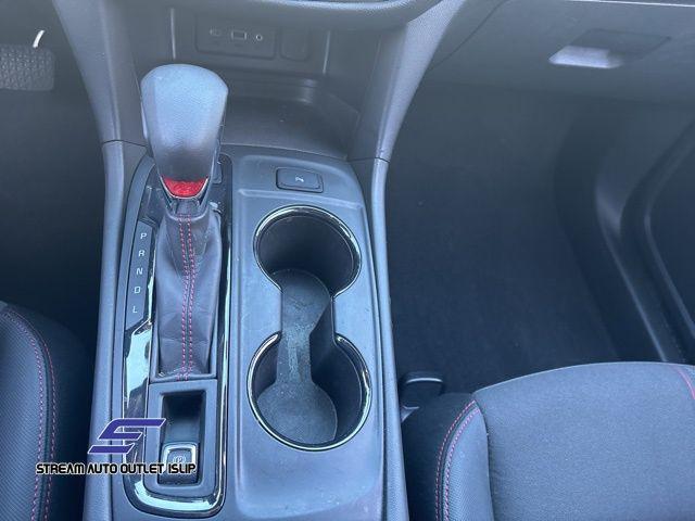 Photo of 2022 Silver Ice Metallic Chevrolet Equinox