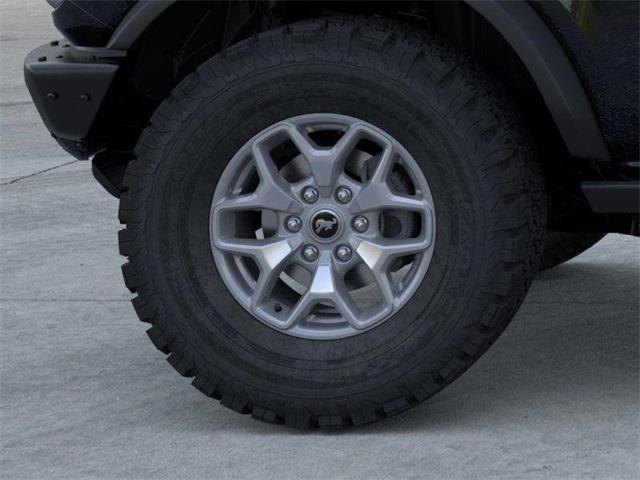Photo of 2025 SHADOW BLACK Ford Bronco