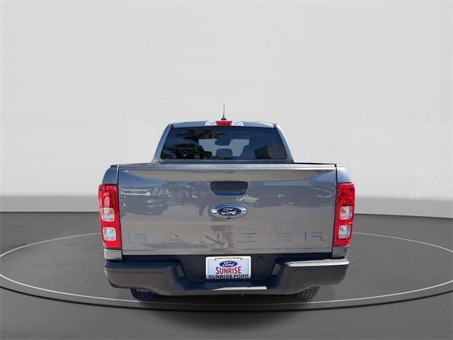 Photo of 2022 CARBONIZED GRAY Ford Ranger