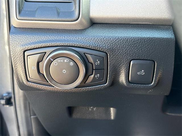 Photo of 2022 CARBONIZED GRAY Ford Ranger