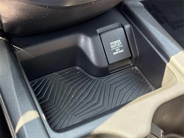 Photo of 2018 White Diamond Pearl Honda CR-V