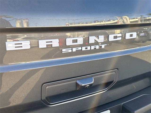 Photo of 2025 CARBONIZED GRAY METALLIC Ford Bronco Sport