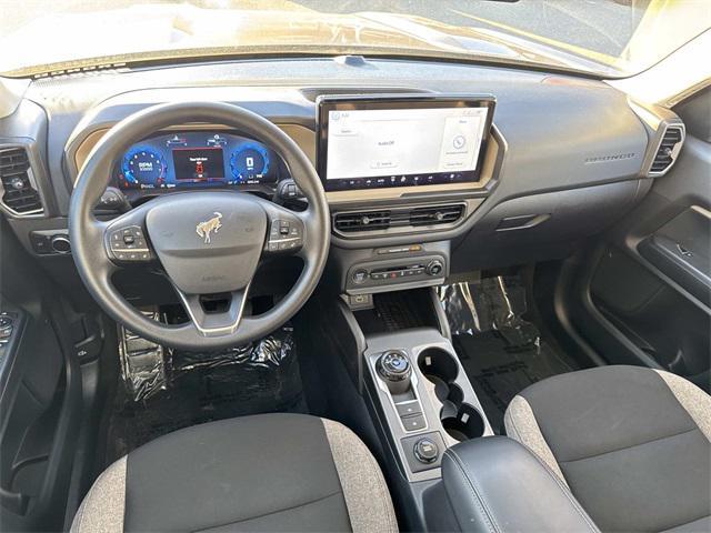 Photo of 2025 CARBONIZED GRAY METALLIC Ford Bronco Sport