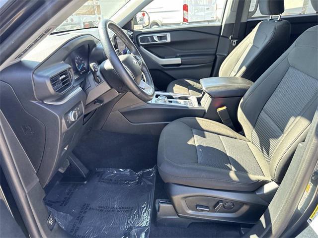 Photo of 2022 STONE BLUE METALLIC Ford Explorer