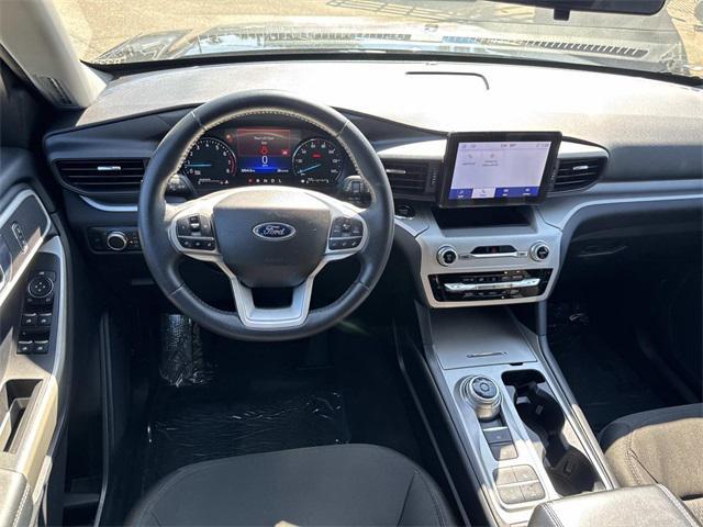 Photo of 2022 STONE BLUE METALLIC Ford Explorer