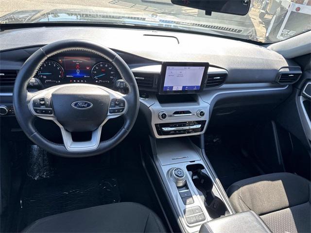 Photo of 2022 STONE BLUE METALLIC Ford Explorer