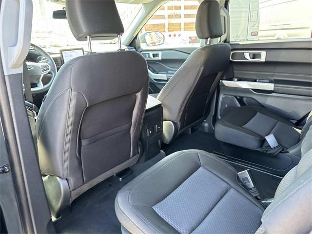 Photo of 2022 STONE BLUE METALLIC Ford Explorer