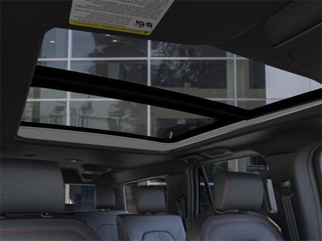 Photo of 2024 STAR WHITE MET TRI-COAT Ford Expedition Max