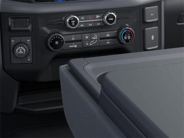 Photo of 2025 AGATE BLACK METALLIC Ford F-150