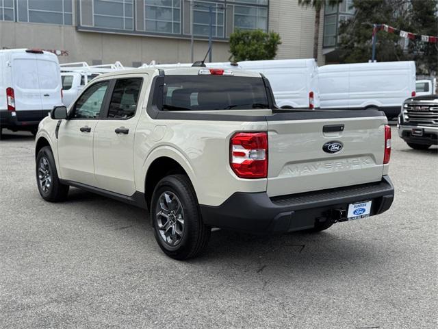 Photo of 2025 DESERT SAND Ford Maverick