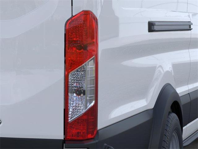Photo of 2025 OXFORD WHITE Ford Transit-350
