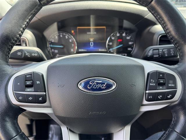 Photo of 2022 AGATE BLACK METALLIC Ford Explorer
