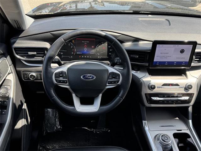 Photo of 2022 AGATE BLACK METALLIC Ford Explorer