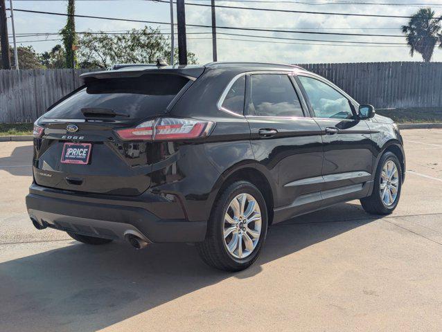 Photo of 2021 Agate Black Metallic Ford Edge