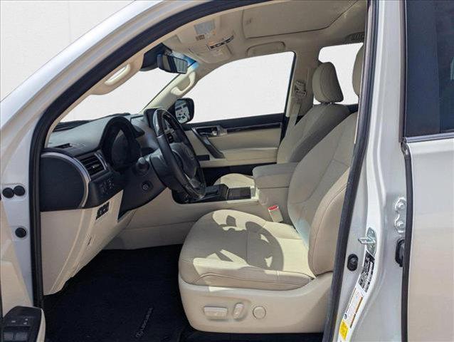 Photo of 2022 Starfire Pearl Lexus GX 460
