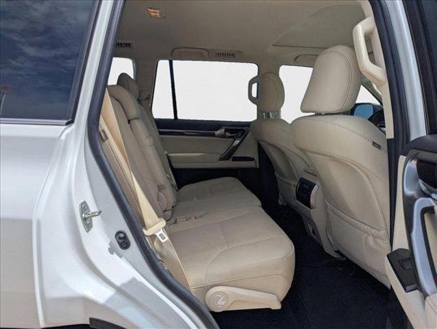 Photo of 2022 Starfire Pearl Lexus GX 460