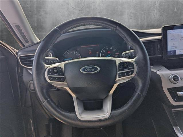 Photo of 2022 Iconic Silver Metallic Ford Explorer