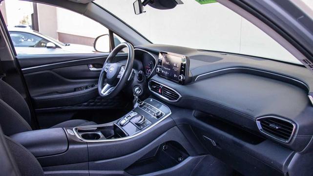 Photo of 2022 Shimmering Silver Hyundai SANTA FE