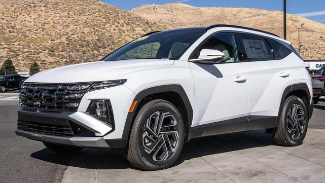 Photo of 2025 Creamy White Pearl Hyundai TUCSON Hybrid